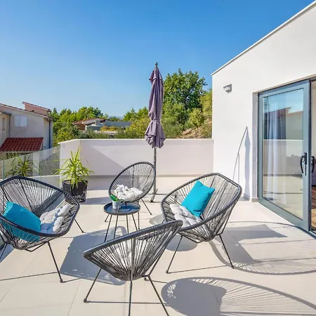 Stunning In Kastel Sucurac With Kitchen * Kastela